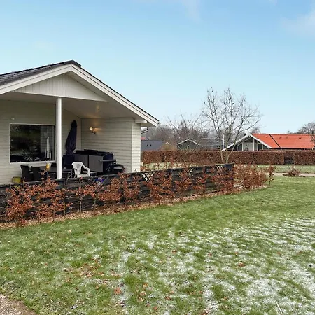 Traumhaftes Haus Mit 3 Schlafzimmern In Ferienhaus